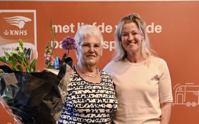 Bronzen KNHS speld voor Anneke van der Klooster